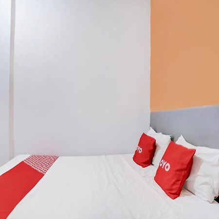 Hotel O Tegalsari Near Tunjungan Plaza Surabaya Kültér fotó